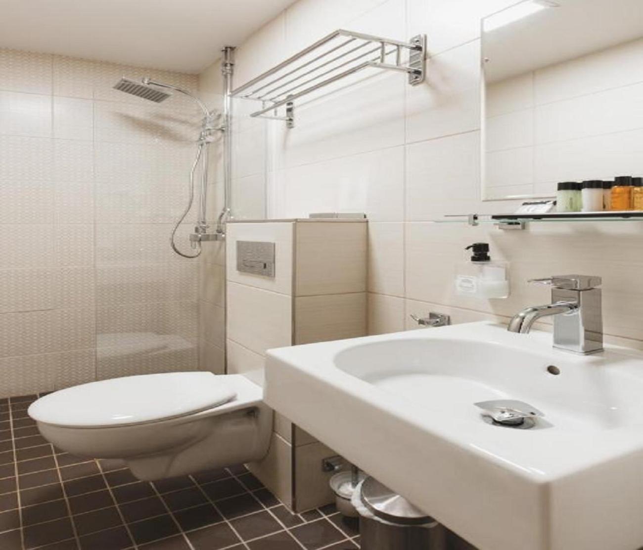 Hotel Plaza Grand Near Igi Airport นิวเดลี ภายนอก รูปภาพ